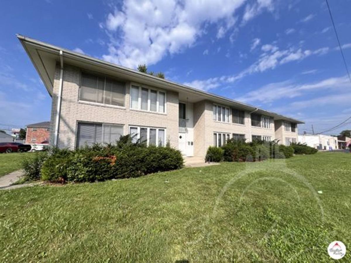 Apartment for rent at 2420 Eastgate Rd, Toledo, OH 43614