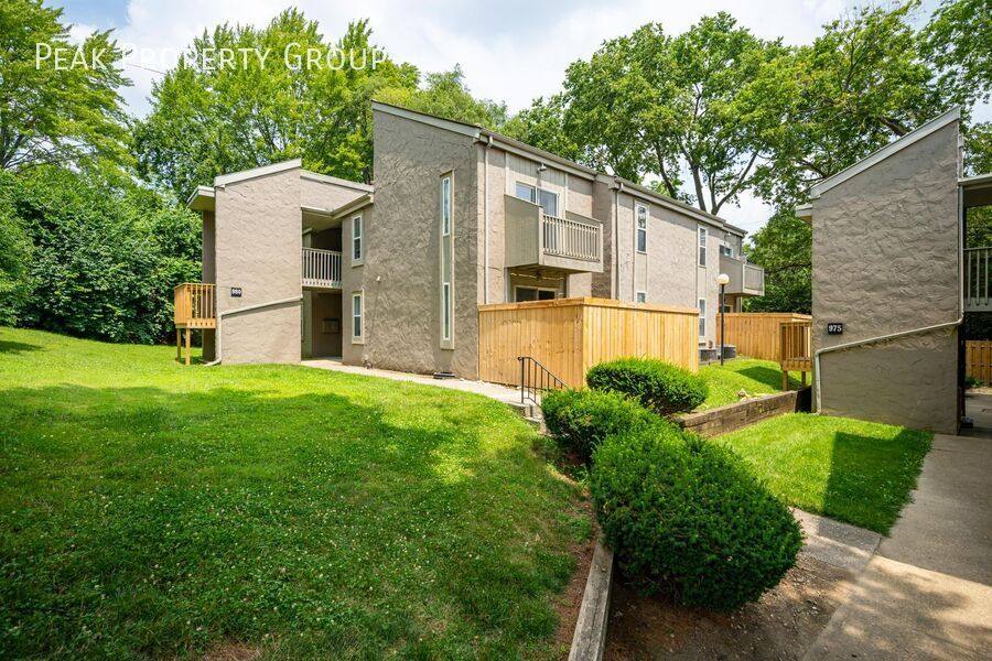 Apartment for rent at 975 Quay Ave #F, Columbus, OH 43212