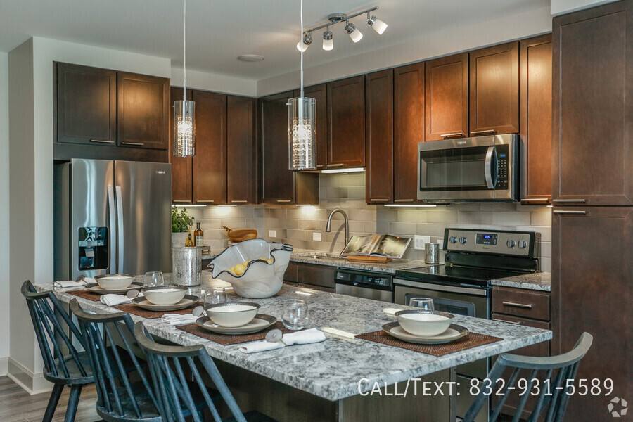 Apartment for rent at 913 Piney Point Rd #MC1, Houston, TX 77024