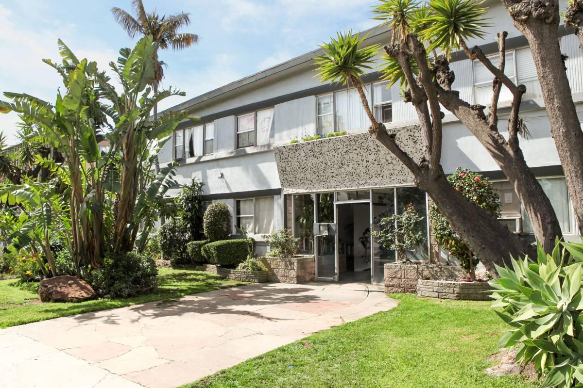 Apartment for rent at 3729 McLaughlin Ave, Los Angeles, CA 90066