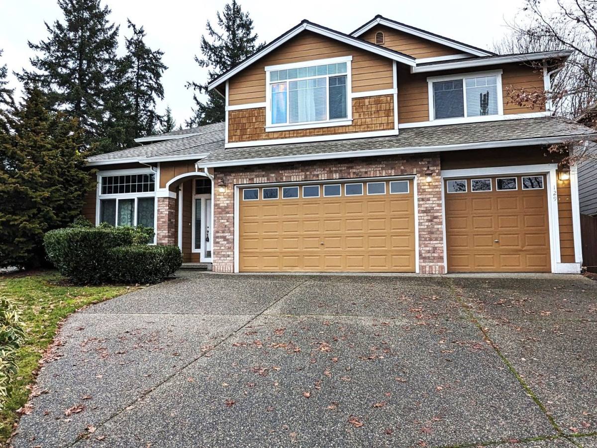 House for rent at 129 185th Place SW, Bothell, WA 98012