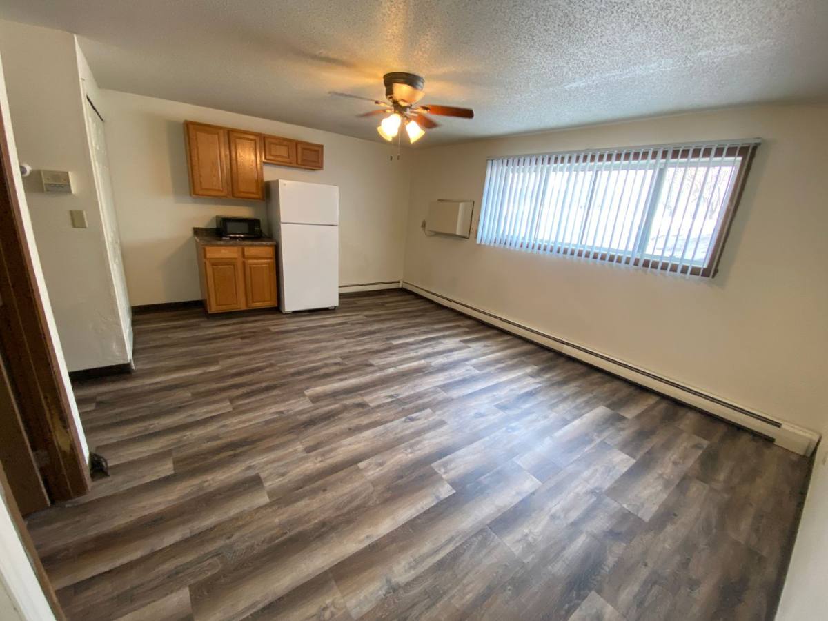 Apartment for rent at 904 16th St N, Fargo, ND 58102