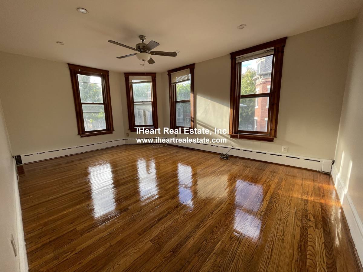 Apartment for rent at 338 K #1, South Boston, MA 02127
