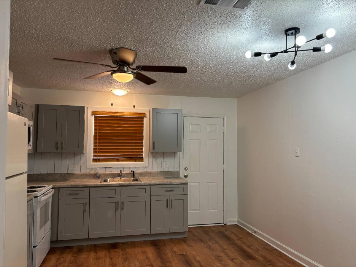 Apartment for rent at 3591 Friendswood Dr, Houma, LA 70363