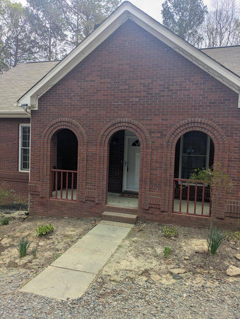 House for rent at 380 Riverstone Dr, Clayton, NC 27527