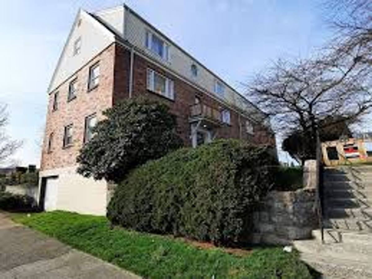 Apartment for rent at 3124 Colby Ave, Everett, WA 98201