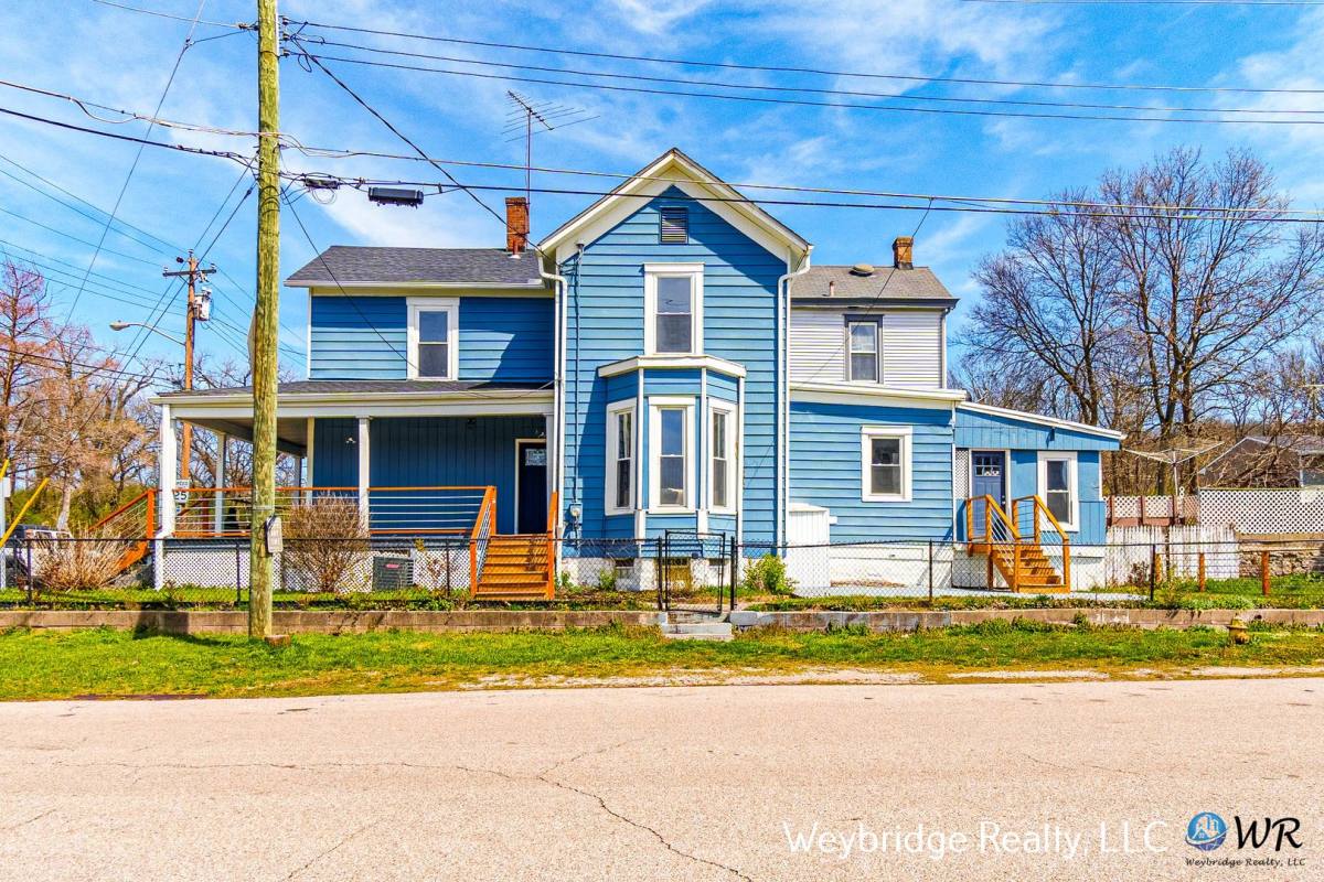 House for rent at 218 Stanley Ave, Cincinnati, OH 45226