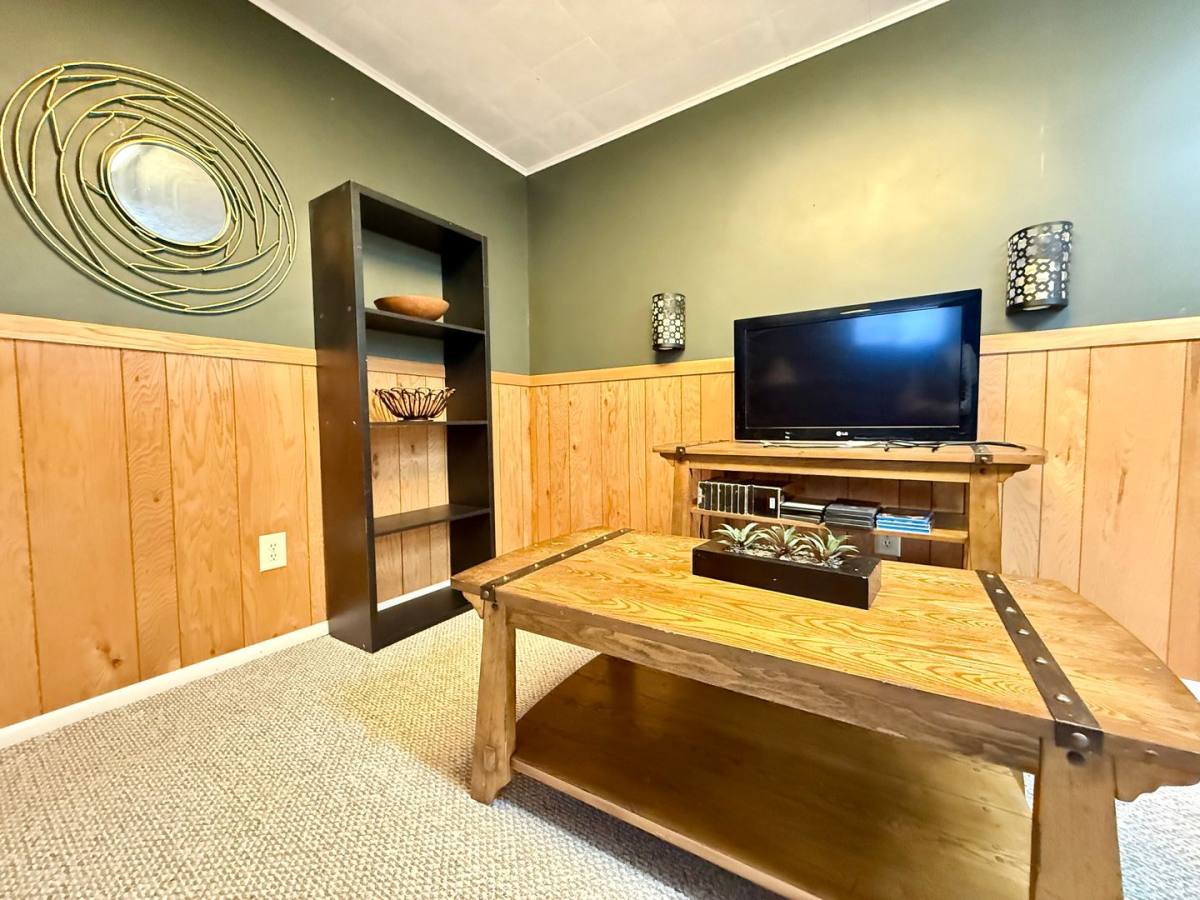 Apartment for rent at 92 2nd St, La Grande, OR 97850