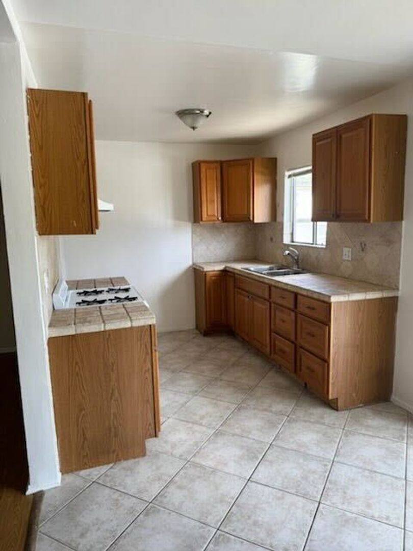 Apartment for rent at 1220 N Ogden Dr, Los Angeles, CA 90046
