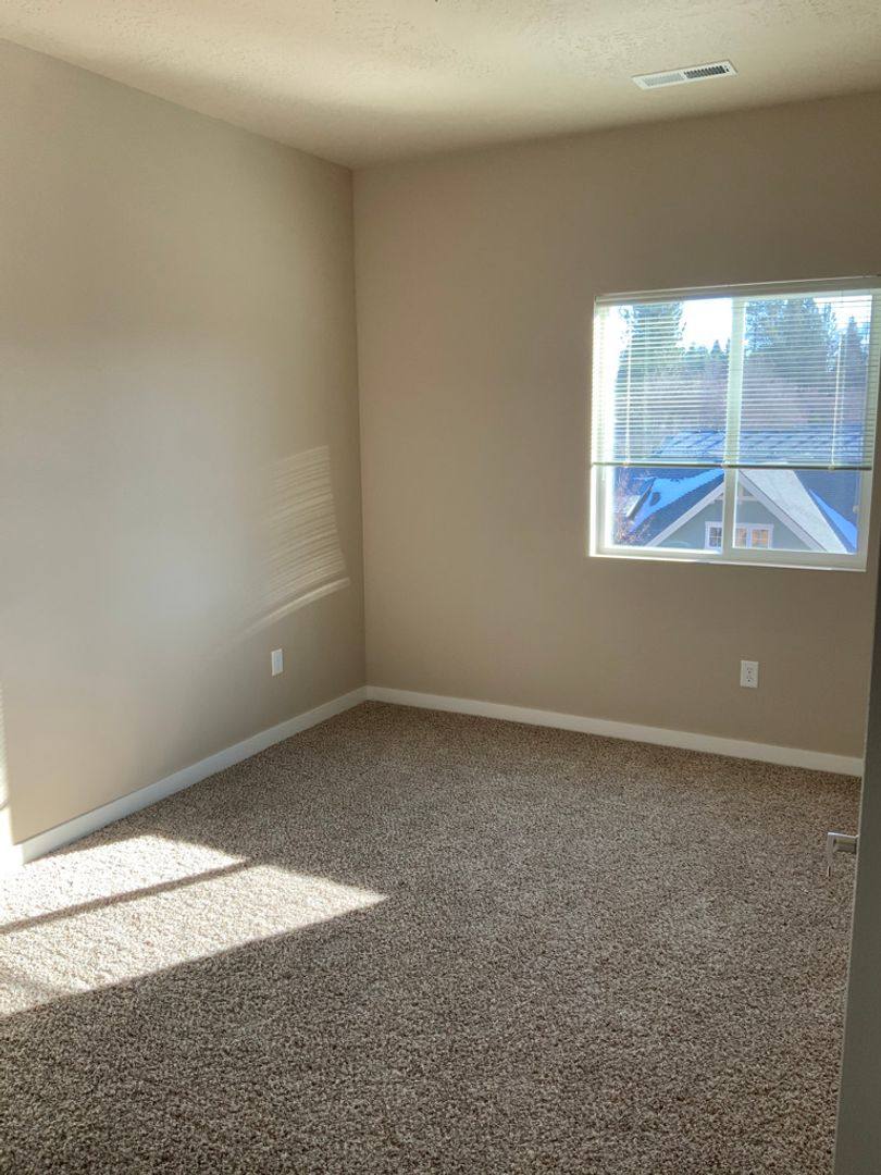 Apartment for rent at 6619 N Cedar Rd, Spokane, WA 99208