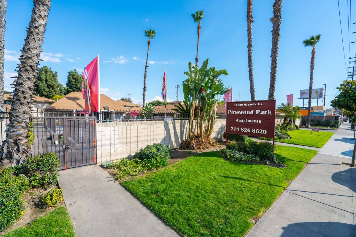 Apartment for rent at 10900 Magnolia Ave, Anaheim, CA 92804