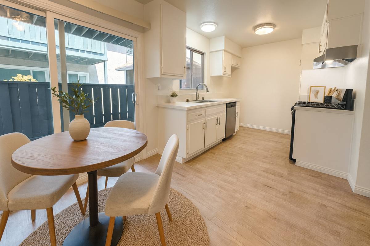 Apartment for rent at 10900 Magnolia Ave, Anaheim, CA 92804