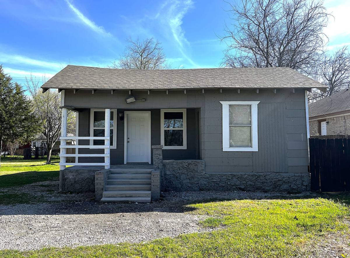 House for rent at 5205 Calloway St, Fort Worth, TX 76114