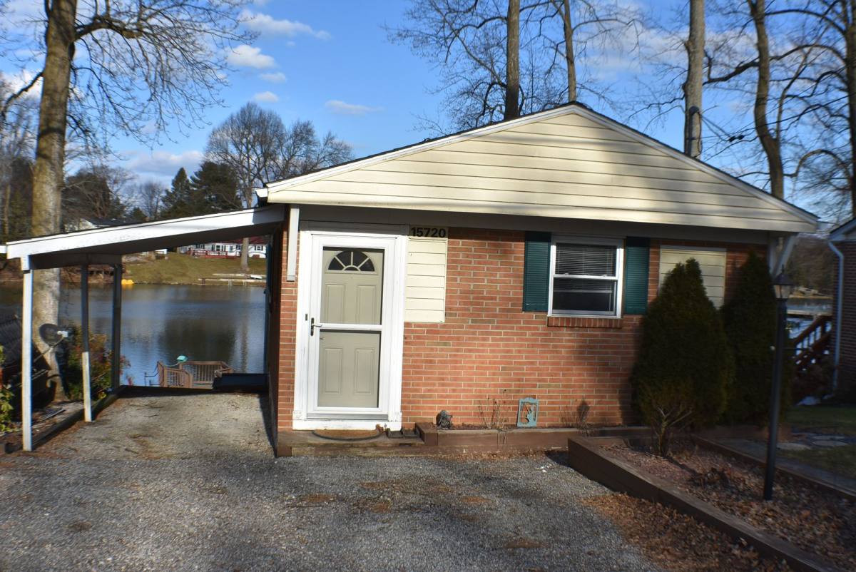 House for rent at 15720 Magnolia Dr, New Freedom, PA 17349