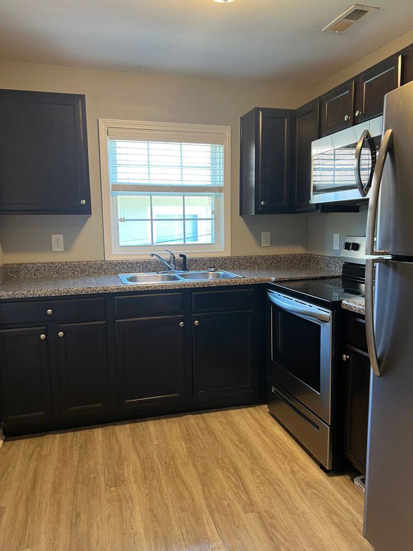 Apartment for rent at 506 N Race St, Glasgow, KY 42141