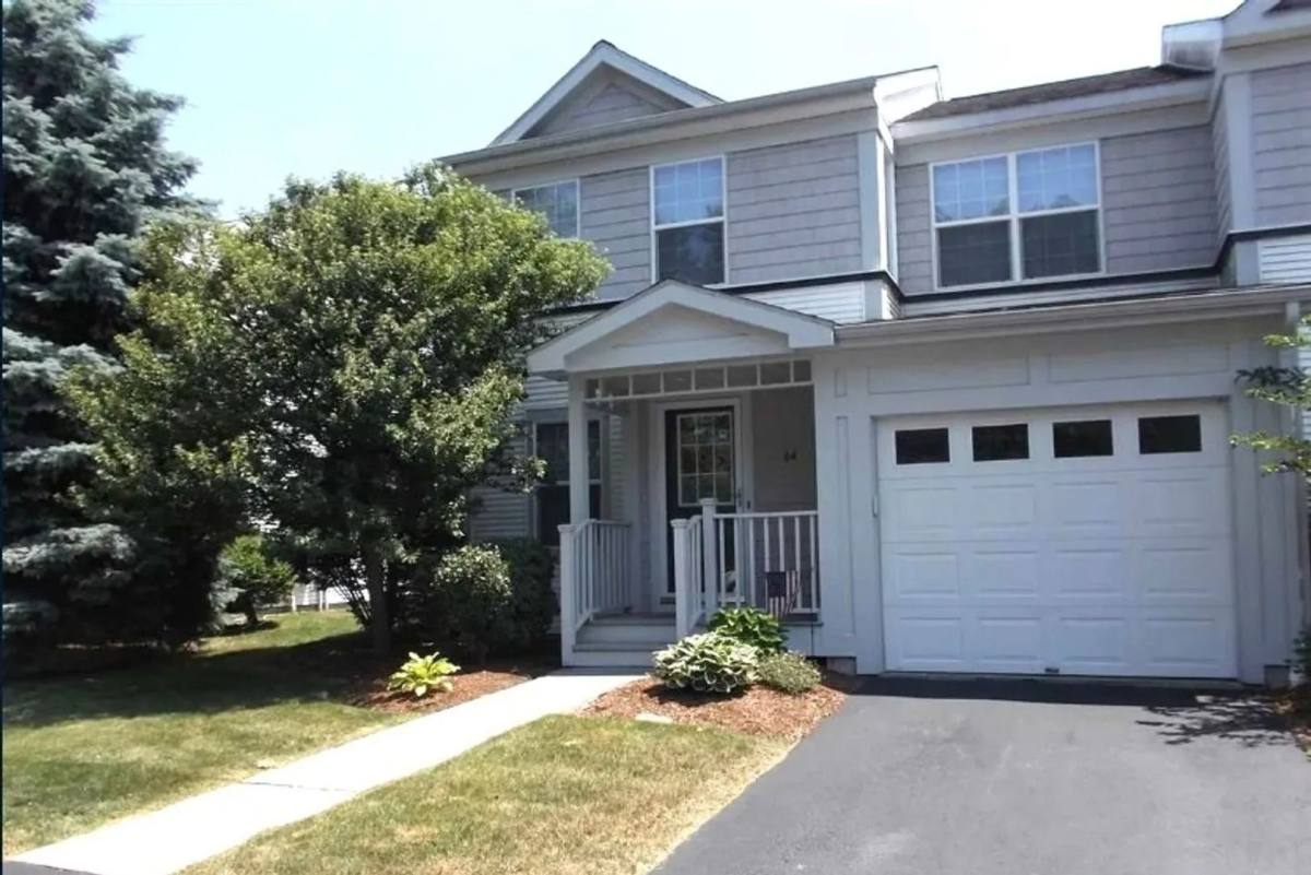 Townhouse for rent at 58 Stonington Circle, South Burlington, VT 05403