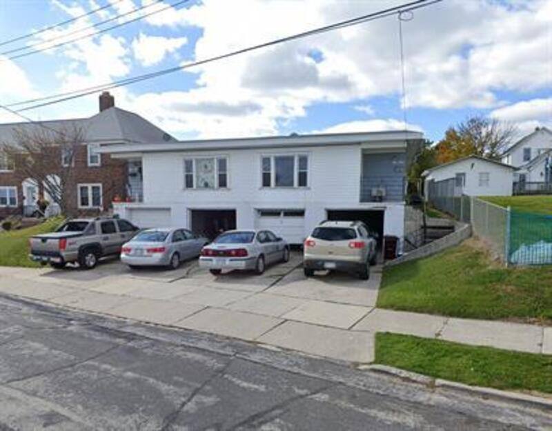 Apartment for rent at 410 - 412 N Lake St, Manitowoc, WI 54220