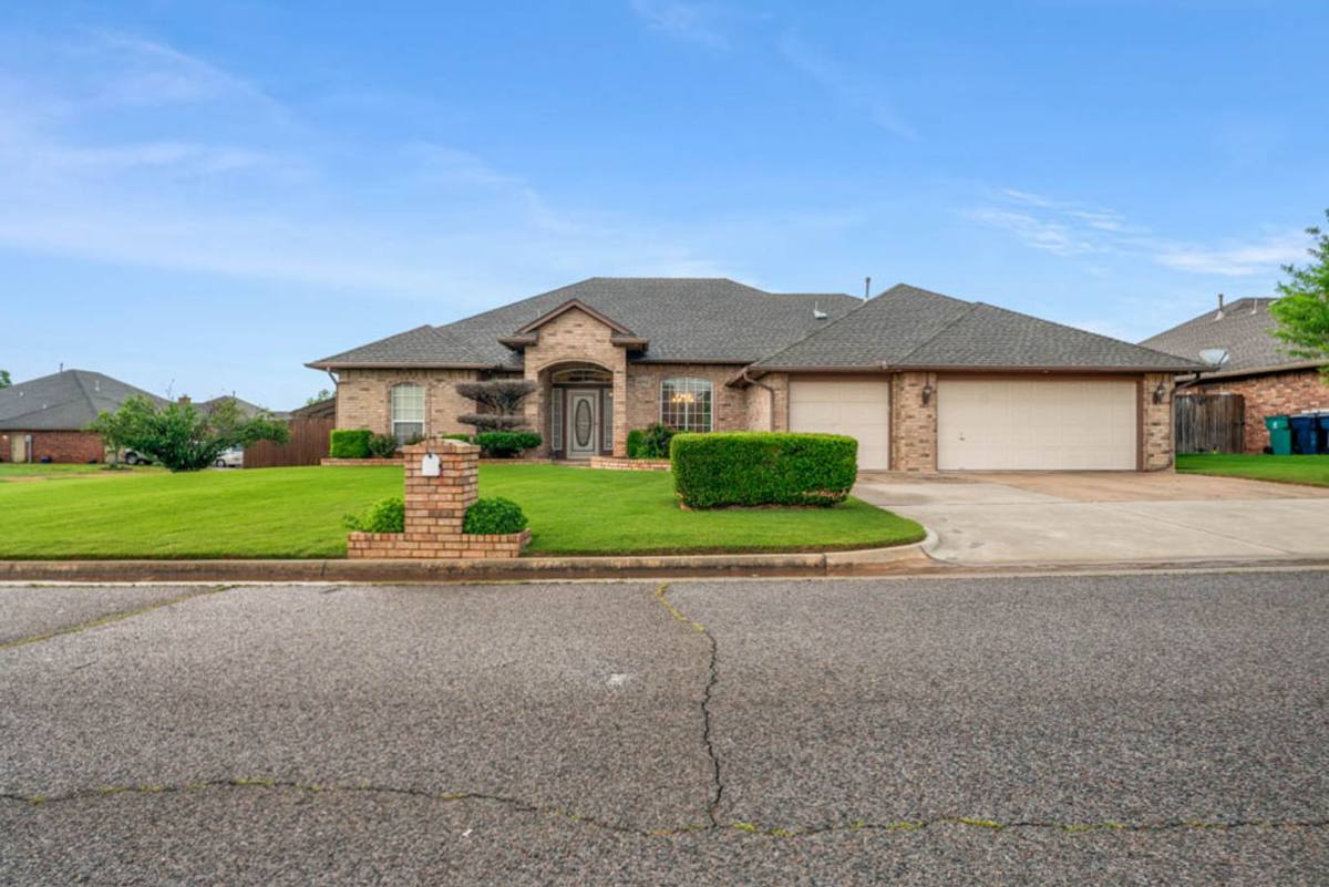 House for rent at 6001 SE 58th St, Oklahoma City, OK 73135