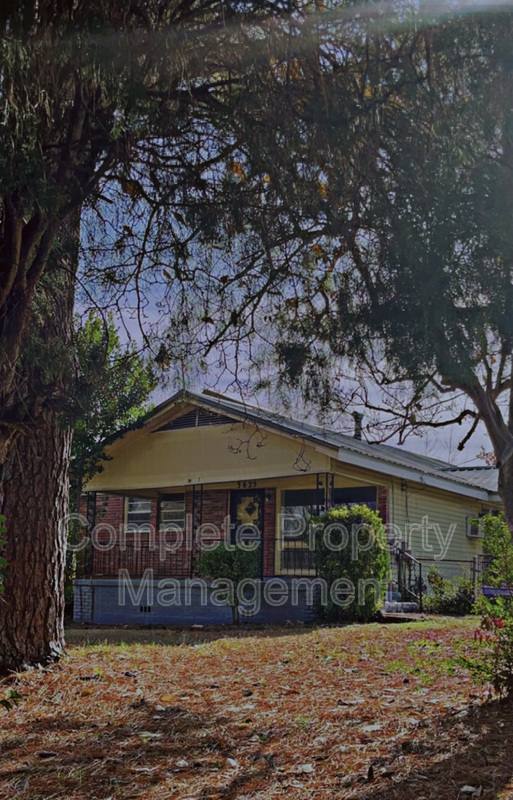 House for rent at 3625 Grasselli Ave SW, Birmingham, AL 35221