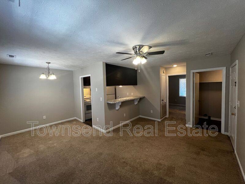 Apartment for rent at 1425C Ireland Dr, Fayetteville, NC 28304
