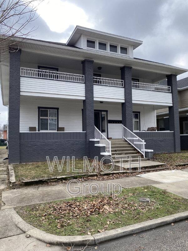 Apartment for rent at 129 W Hendricks St #3, Shelbyville, IN 46176