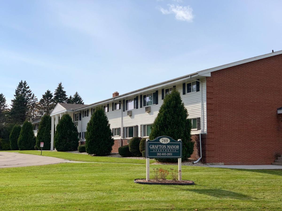 Apartment for rent at 769 N Green Bay Rd, Grafton, WI 53024