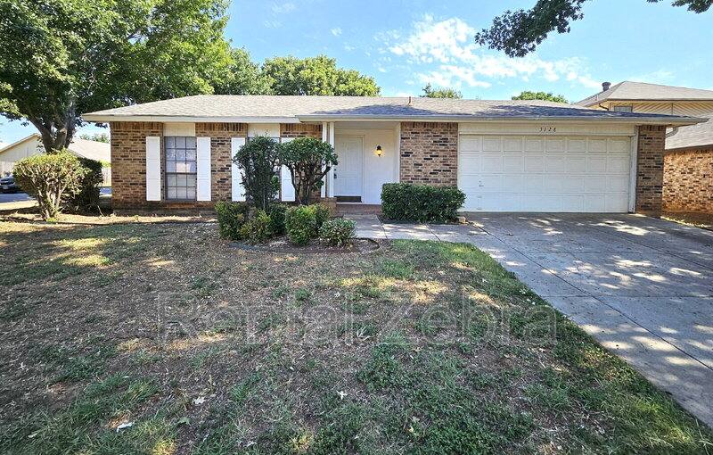 House for rent at 3128 Woodlark Dr, Fort Worth, TX 76123