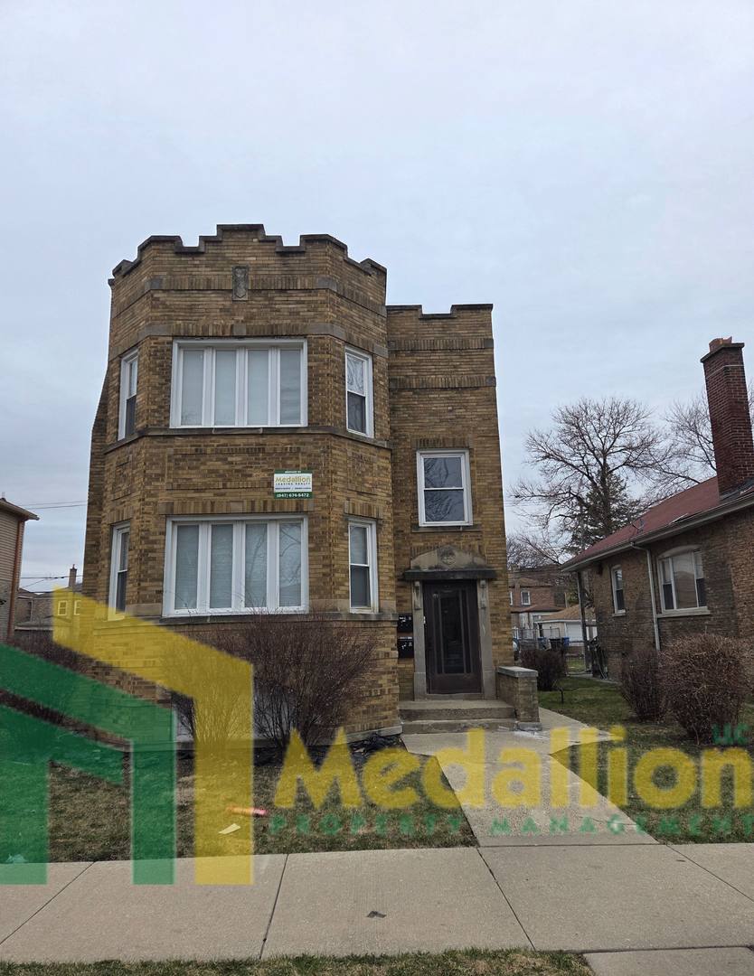 Apartment for rent at 9318 S Loomis St, Chicago, IL 60620
