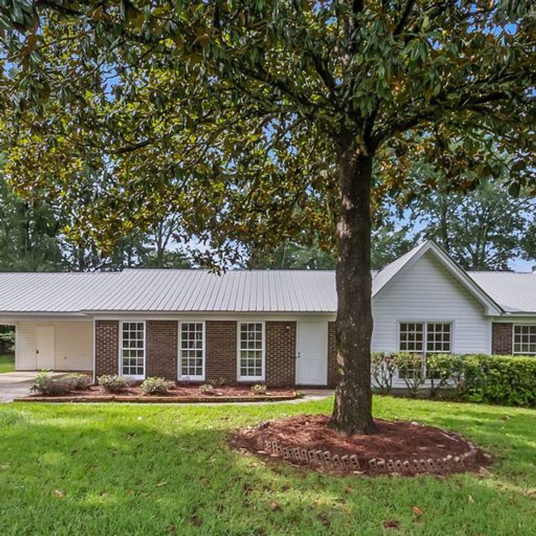House for rent at 4215 Smith St, Northport, AL 35473