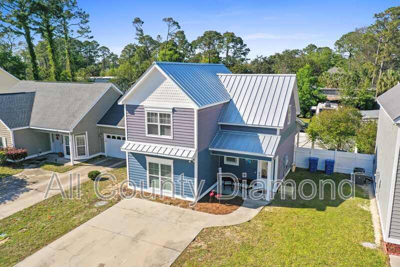 House for rent at 9004 Polly Ave, Panama City, FL 32408