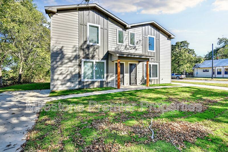 Apartment for rent at 601 W Johnson St #1, Denison, TX 75020