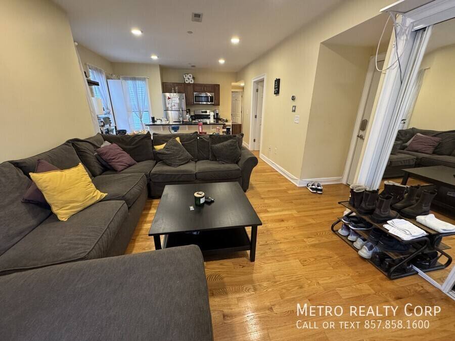 Condo for rent at 9A Jay St #2, Somerville, MA 02144