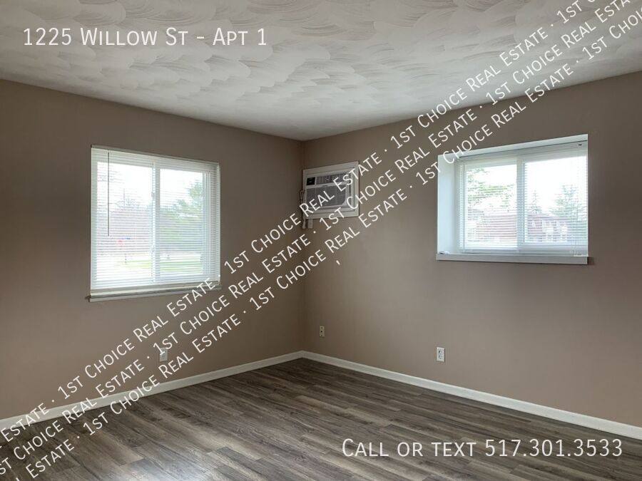 Apartment for rent at 1225 Willow St #1, Grand Ledge, MI 48837