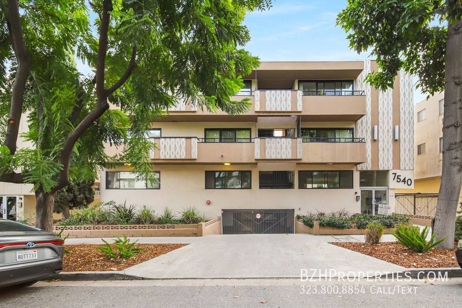 Apartment for rent at 7544 Hampton Ave #105, Los Angeles, CA 90046