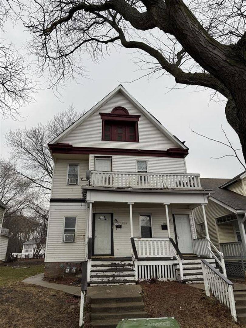 Apartment for rent at 2965-67 N Richards St, Milwaukee, WI 53212