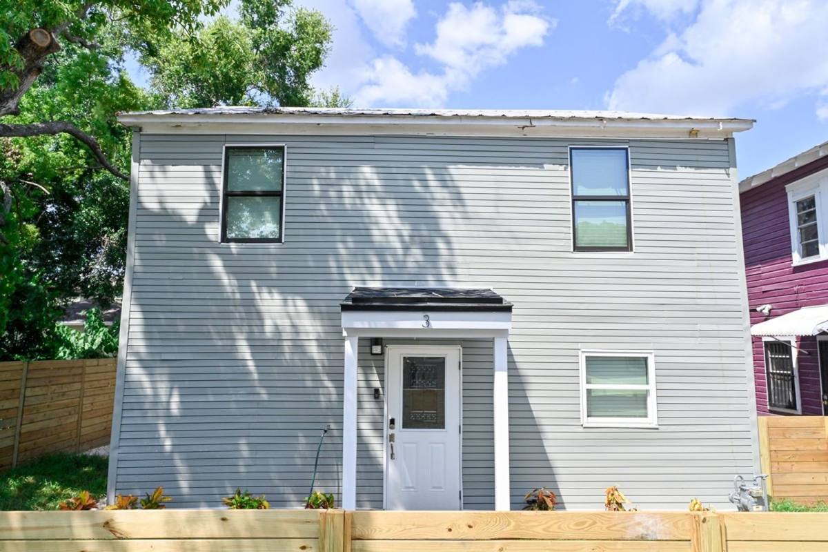 Apartment for rent at 205 W Frances Ave, Tampa, FL 33602