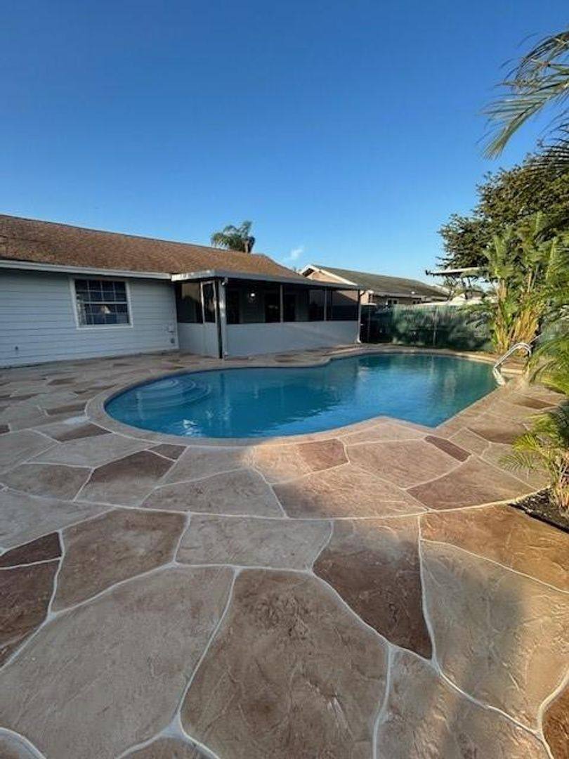 House for rent at 5022 El Claro Circle, West Palm Beach, FL 33415