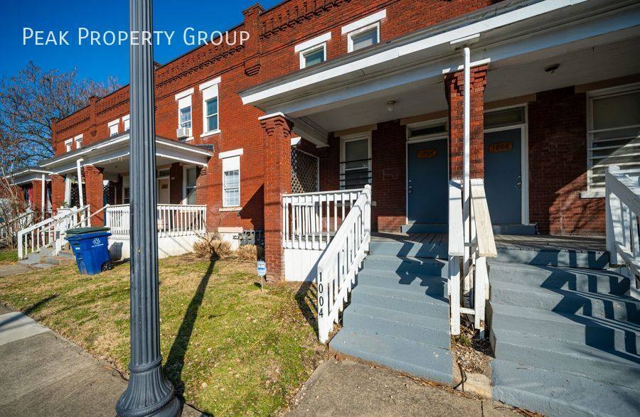 Townhouse for rent at 1006 McAllister Ave, Columbus, OH 43205