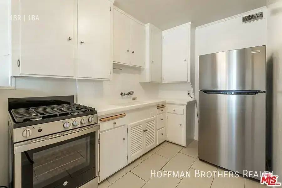 Apartment for rent at 1646 N Sierra Bonita Ave #A, Los Angeles, CA 90046