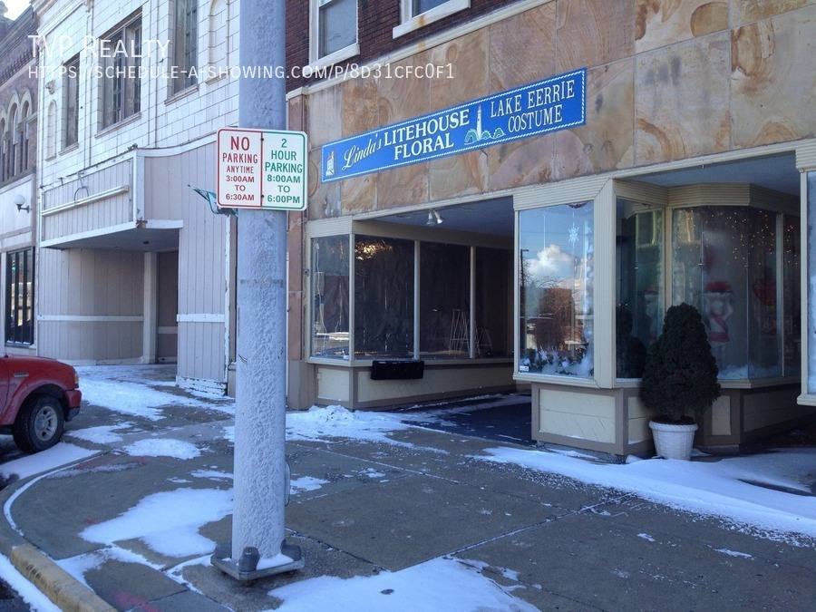 Apartment for rent at 410 Broadway Ave #4, Lorain, OH 44052