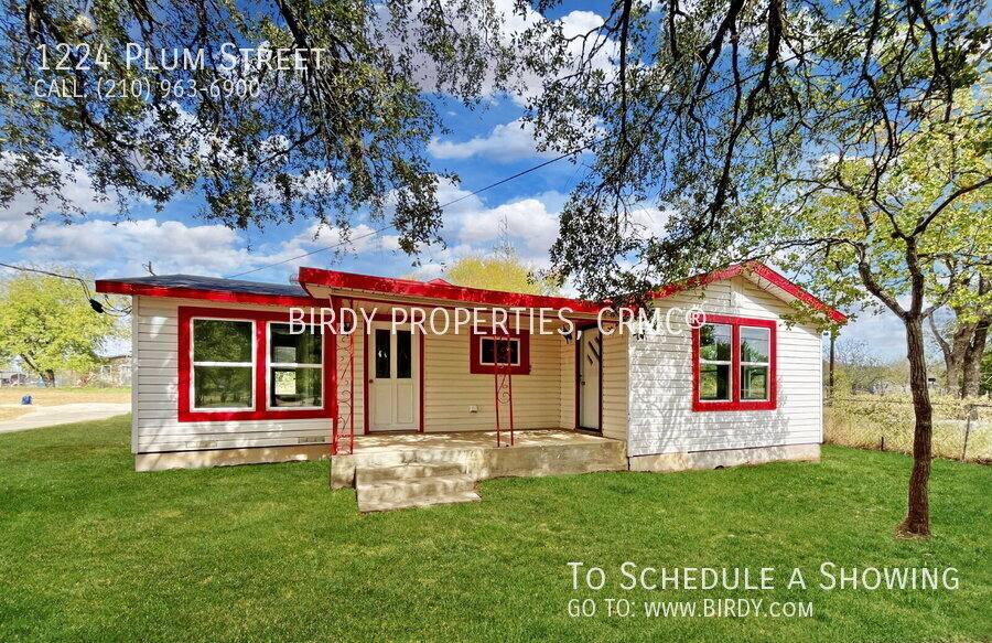 House for rent at 1224 Plum St, Floresville, TX 78114