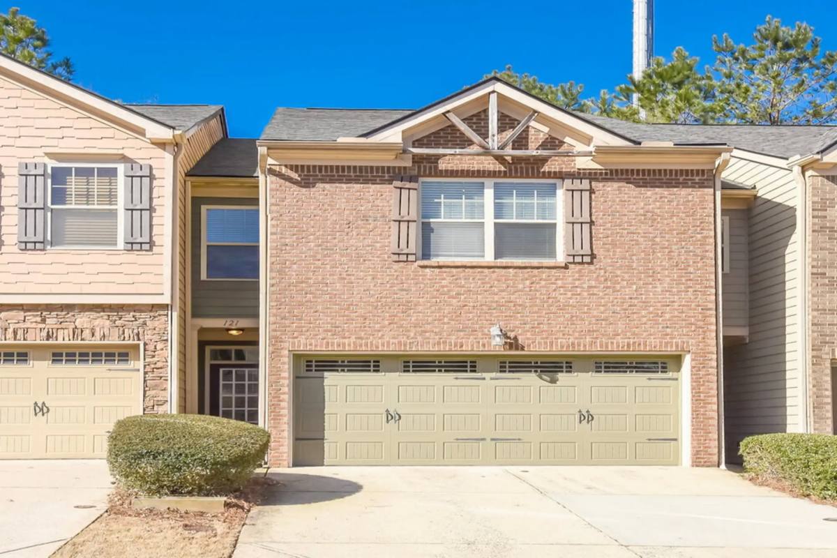 121 Townview Dr, Woodstock, GA 30189