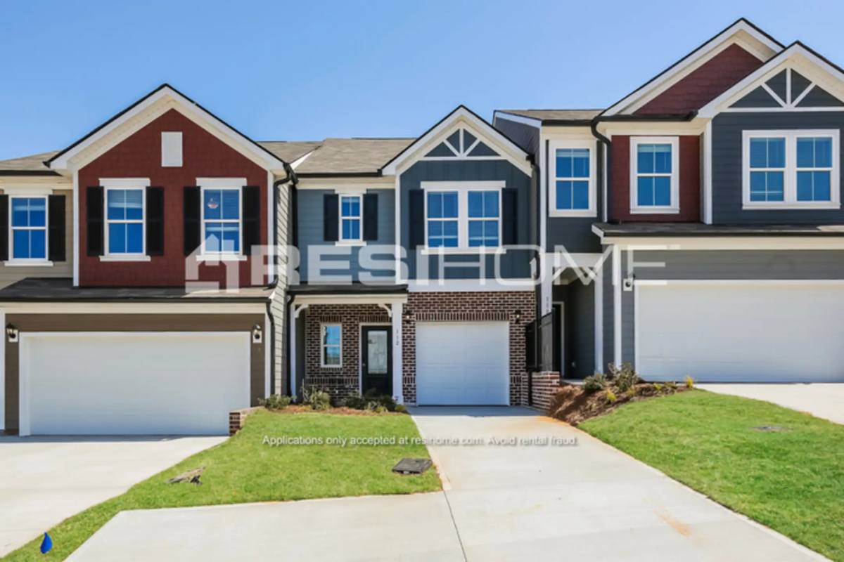 House for rent at 120 Cardinal George Court, Easley, SC 29642