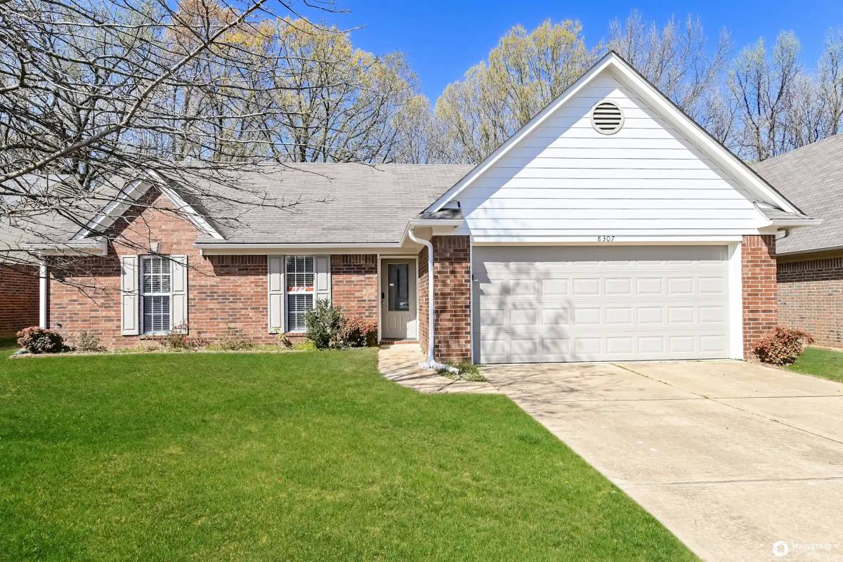 House for rent at 8307 Grayce Dr, Southaven, MS 38671