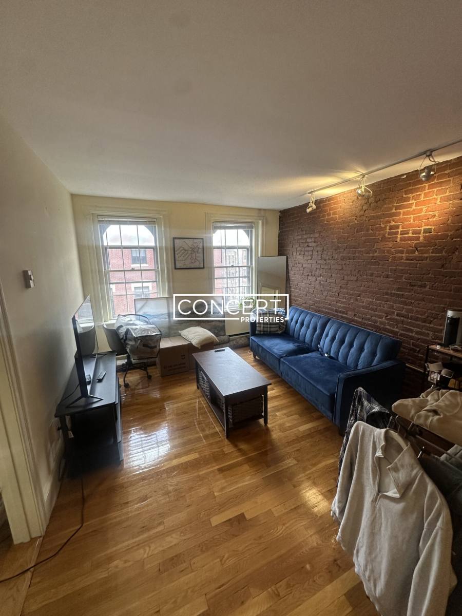 Apartment for rent at 88W W Cedar St #6, Boston, MA 02114