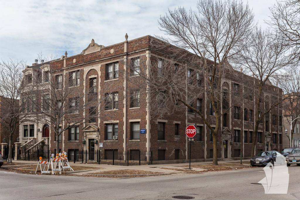 Apartment for rent at 1200 W Wellington Ave #2, Chicago, IL 60657