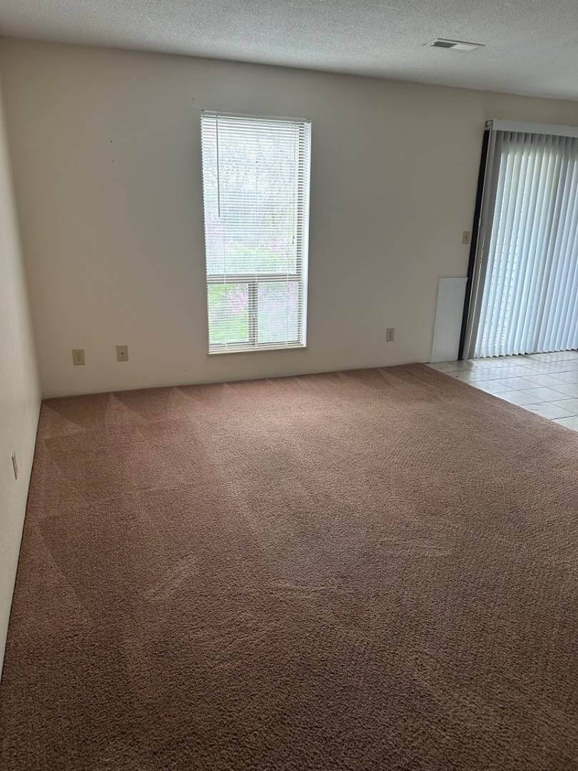 1730 Tanner Bridge Rd #201, Jefferson City, MO 65101