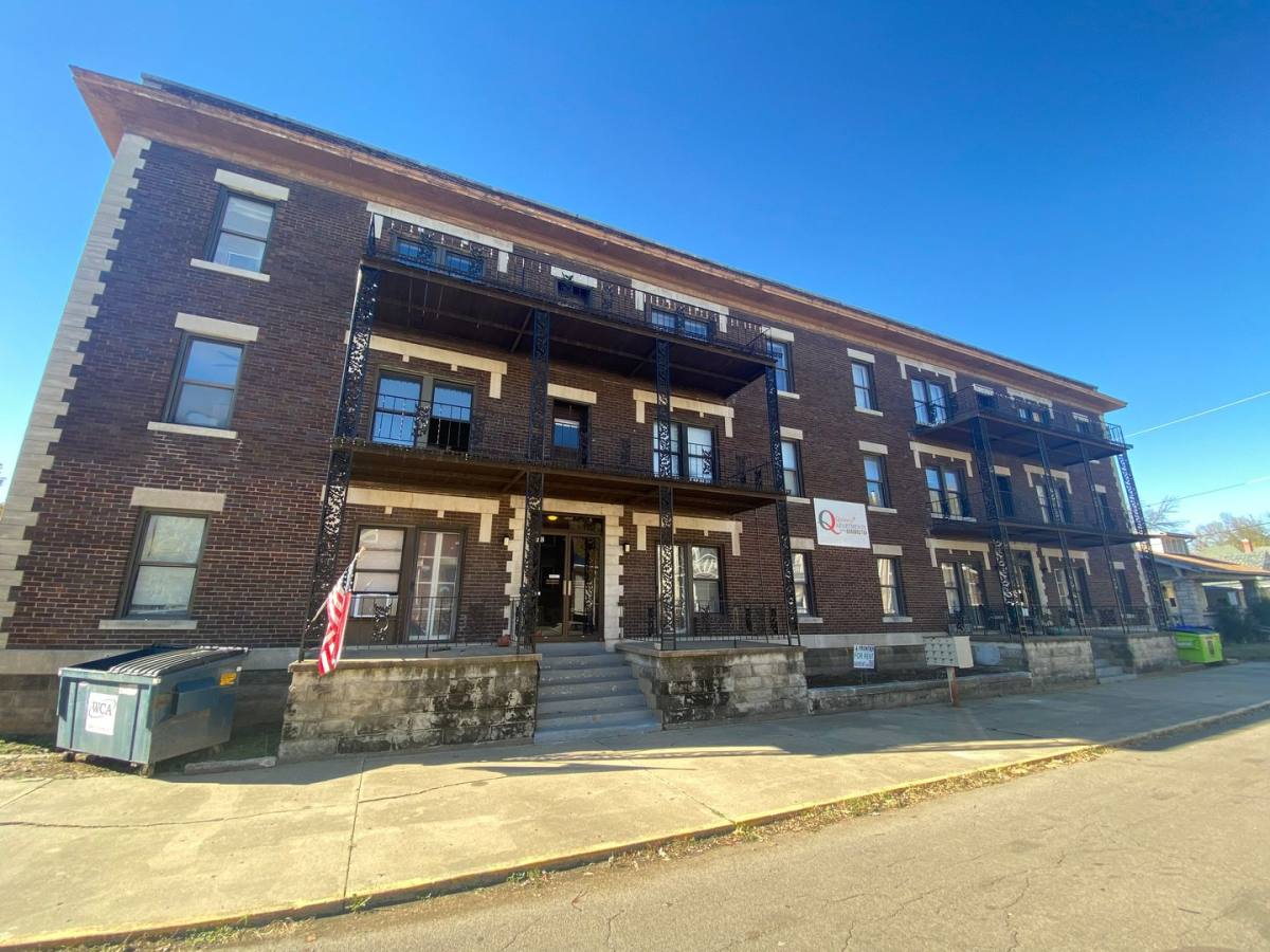 Apartment for rent at 240 S Quincy Ave, Sedalia, MO 65301