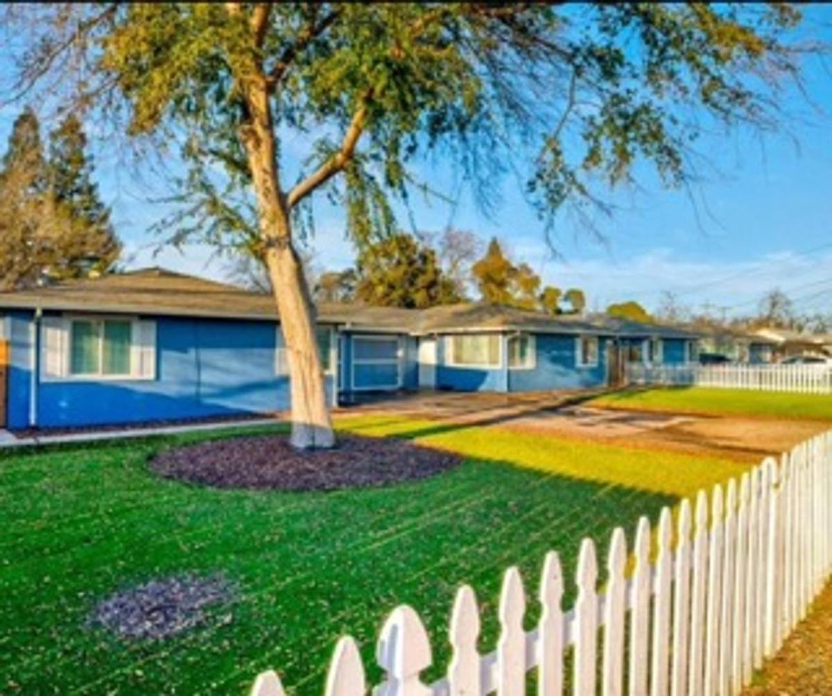 House for rent at 2049 Hudson Way, Sacramento, CA 95815