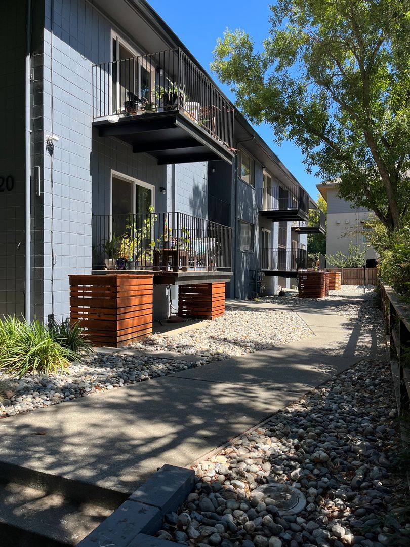 Apartment for rent at 220 B St, Davis, CA 95616
